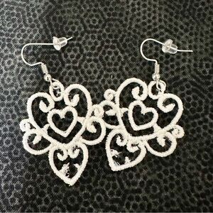 Elegant White Embroidered Freestanding Lace Heart Earrings